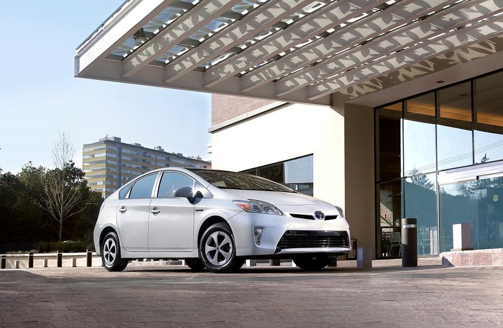 Los autos híbridos son una opción para tener un menor gasto de gasolina / Foto: Toyota