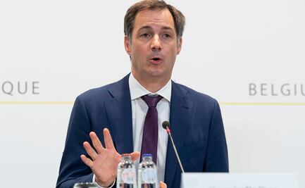 Tercera ola es una nueva pandemia, Covid es más virulento, dice primer ministro belga