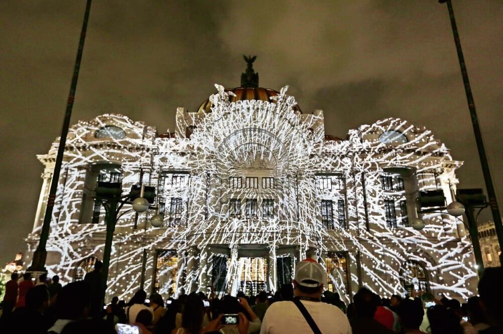 Bellas Artes, uno de espacios que se llenaron de luz con el Festival en 2015 (ARCHIVO EL UNIVERSAL)