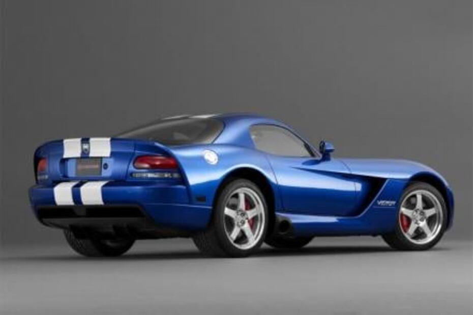 Una vuelta al pasado: Dodge Viper