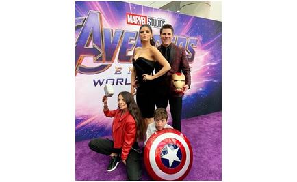 Ana Bárbara presume fotos en premier de "Avengers: Endgame"