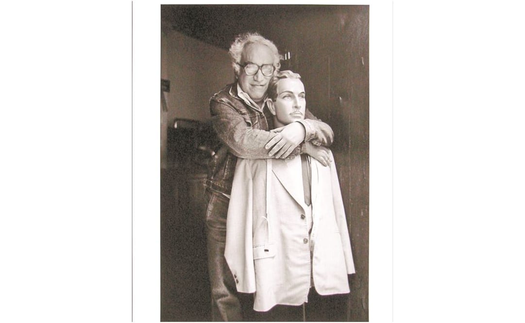 El escritor, en un retrato tomado por Graciela Iturbide. FOTO: CORTESÍA MUSEO DEL ESTANQUILLO