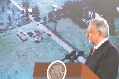 Muestra AMLO avances de Santa Lucía