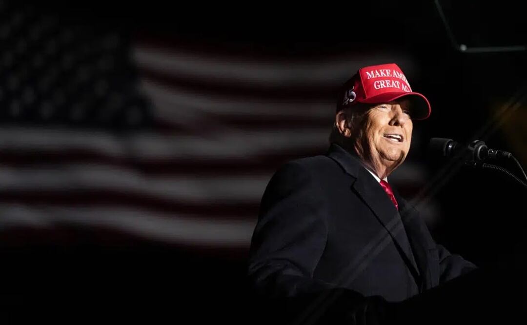 El presidente Donald Trump llega para hablar en un mitin de campaña en el Centro Knapp en el campus de la Universidad de Drake. Foto: AP