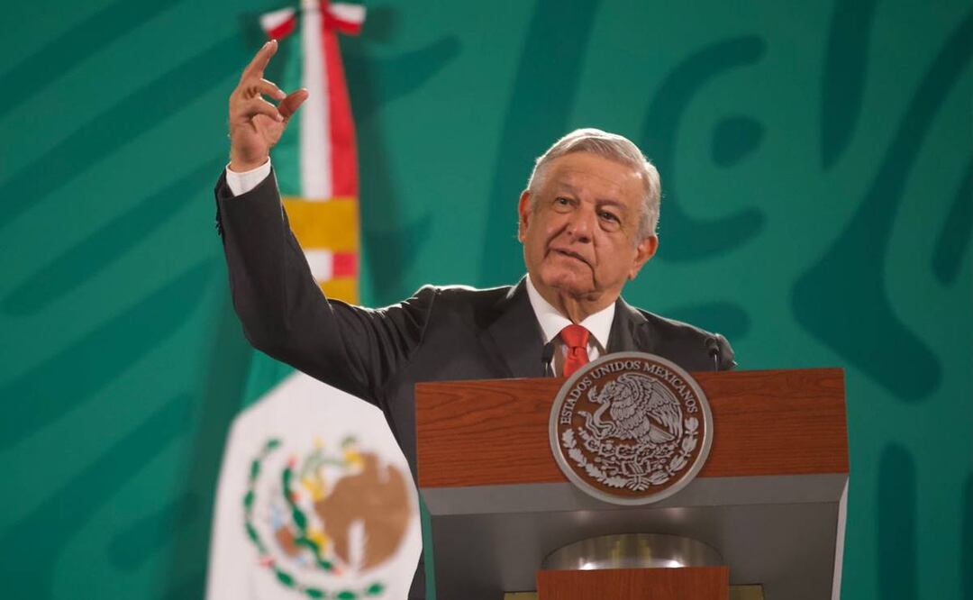 AMLO criticó la ambición al interior del partido que fundó. Foto: Germán Espinosa / EL UNIVERSAL