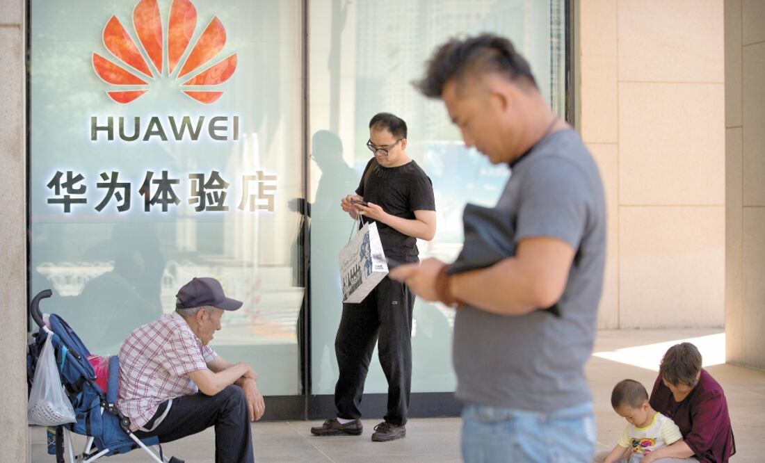 Huawei y Altán Redes tienen un acuerdo para que la empresa china desarrolle tecnología en las zonas central y meridional del país, así como la red troncal o backbone de la Red Compartida. Foto: MARK SCHIEFELBEIN. AP