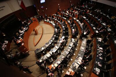 Comisión del Senado avala a los 12 candidatos a la CRE