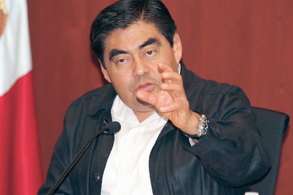 El coordinador del PRD en el Senado asegura que su partido está abierto a analizar una posible reforma electoral (AGUSTÍN SALINAS. EL UNIVERSAL)