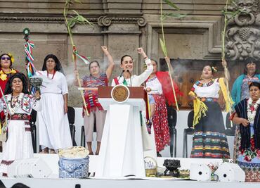 FOTOS: Así inició Claudia Sheinbaum su gobierno con un Zócalo lleno para recibir el bastón de mando