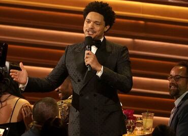 Bofetada de Will Smith a Chris Rock llega hasta el Grammy