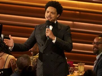 Bofetada de Will Smith a Chris Rock llega hasta el Grammy