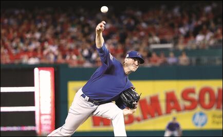 Hendricks hace fuertes a los Cubs