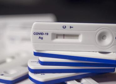 Pruebas rápidas para detectar Covid son poco precisas ante ómicron: FDA