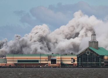Reportan incendio químico en planta de Luisiana tras el paso del huracán “Laura”