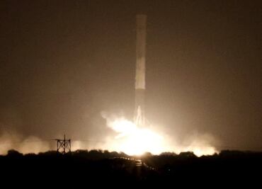 SpaceX: un cohete de la empresa de Elon Musk está en trayectoria de colisión con la Luna