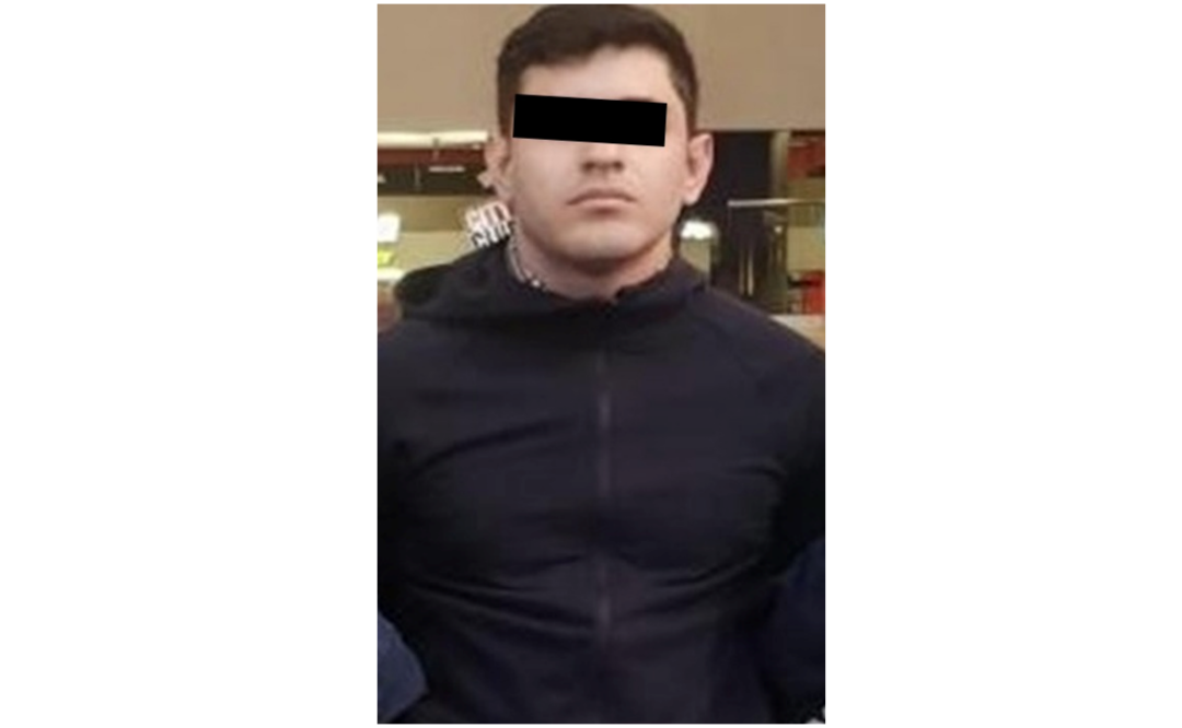 Ciudadano venezolano que presuntamente intentó sustraer mercancía de tienda departamental. (31/07/2025). Foto: Especial