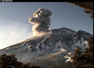 Popocatépetl volcano spews 57 low-intensity exhalations