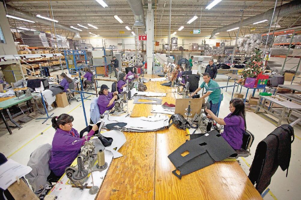 Depreciación de la moneda tunde a la inversión física 