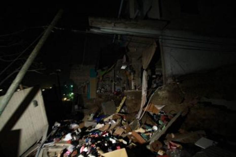 Damnificados se organizan para enfrentar a saqueadores en Tijuana