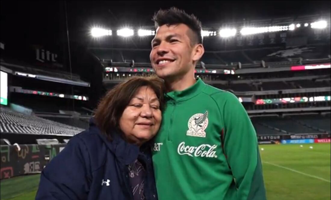 Chucky Lozano cumple sueño a fan de la Selección Mexicana - Foto: Especial
