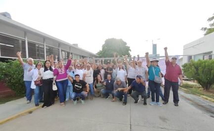 Al menos 300 trabajadores del ISSSTE de Tehuantepec, Oaxaca, reanudan protestas por contratos irregulares de personal