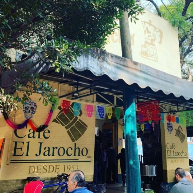 Ingenio mexicano: Café El Jarocho reutiliza cartones de leche
