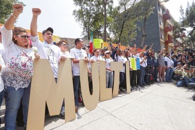 Recuerdan el 19-S entre dolor y coraje