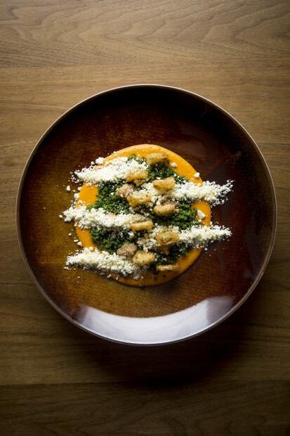 Estos son los platillos que debes comer en Quintonil