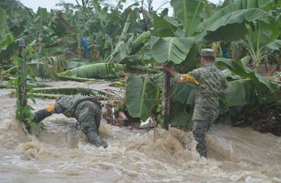 Reportan más de mil damnificados por lluvias en Tabasco