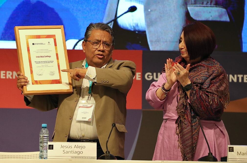 El periodista habla de la importancia del periodismo cultura en la FIL Guadalajara.
Foto: EL UNIVERSAL / Berenice Fregoso