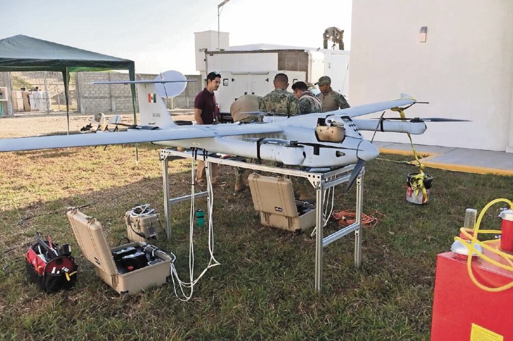 Un equipo de ingenieros que trabaja en el dron SANT lleva un avance de 17% en el proceso de construcción del vehículo no tripulado, informo la Semar. Foto: ESPECIAL