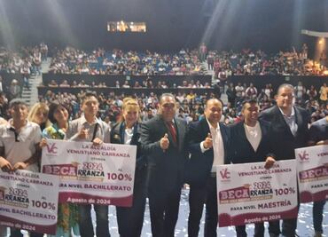 Alcaldía Venustiano Carranza entrega 3 mil becas a estudiantes que no tuvieron el resultado deseado en examen de Comipems