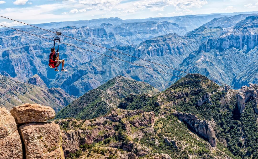 Ziprider. Esta tirolesa extrema es la atracción estrella del Parque de Aventura Barrancas del Cobre. Foto: Cortesía