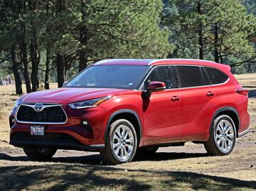 A prueba: Toyota Highlander híbrida 2023