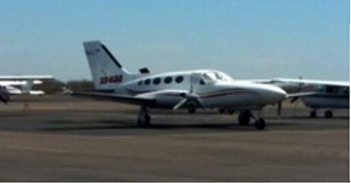 Corral viaja en avión de contratistas de Duarte