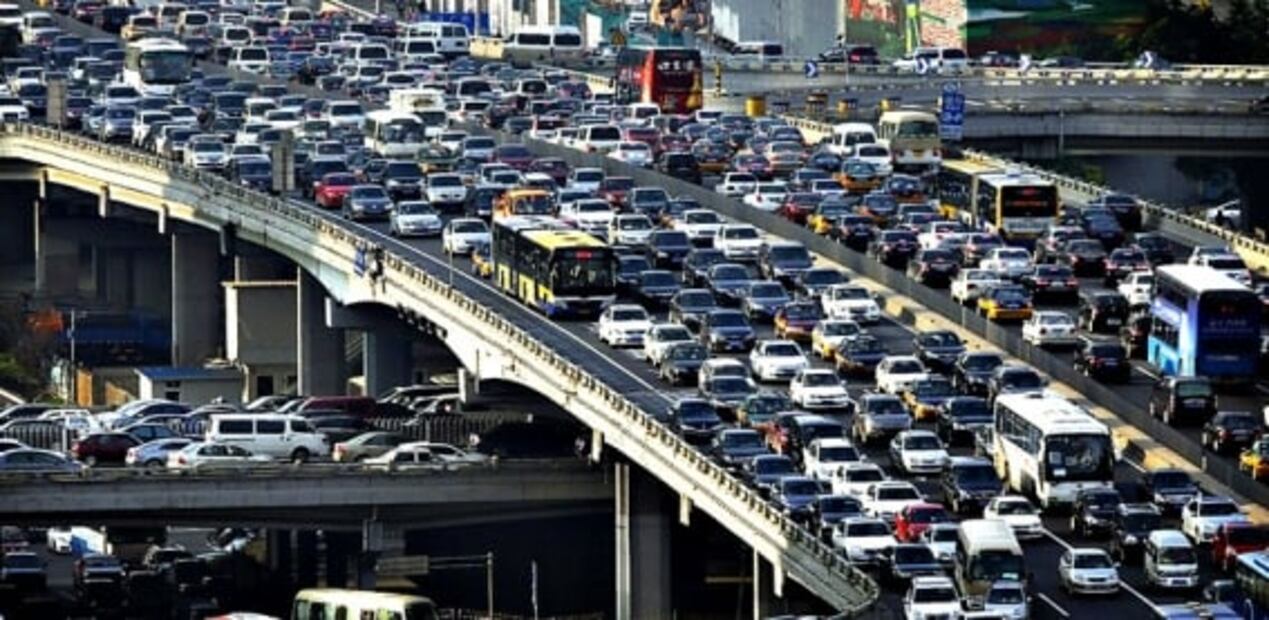 Coronavirus reduce el tráfico y contaminación en el mundo