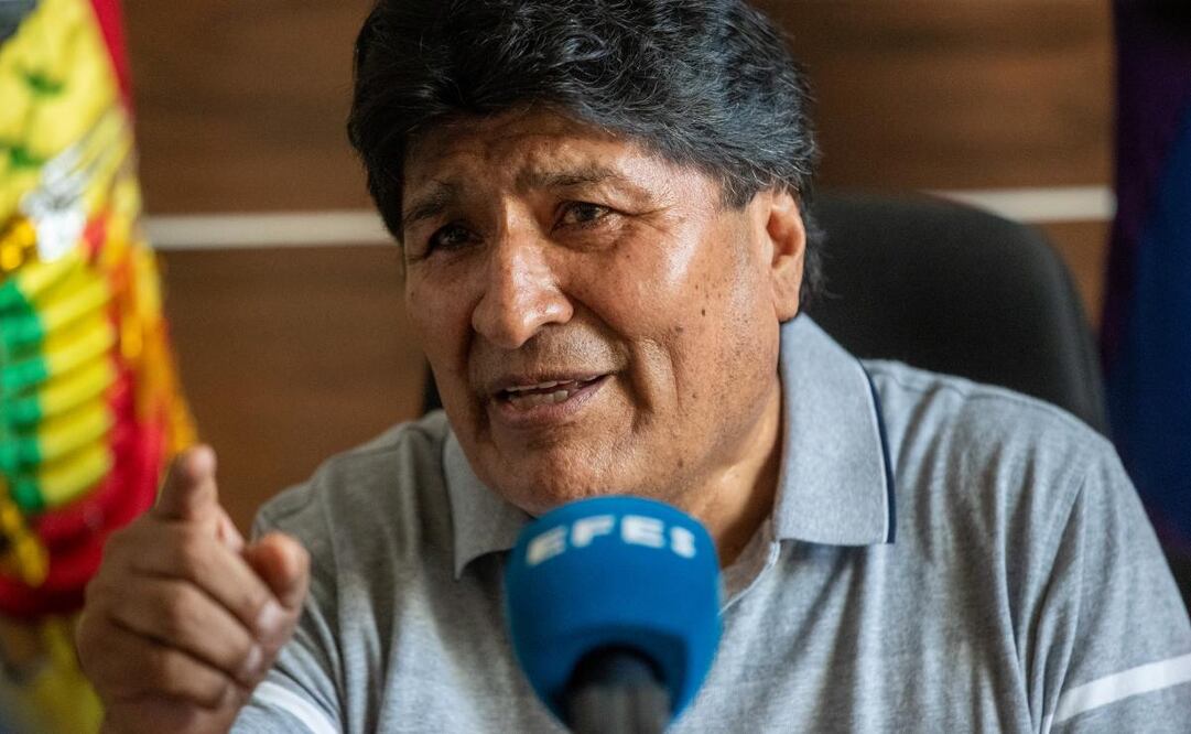 Fotografía del 10 de julio de 2025 del expresidente de Bolivia Evo Morales hablando durante una entrevista con EFE en Lauca Ñ (Bolivia). Morales denunció que el Gobierno de Luis Arce presuntamente alista un "fraude" en los comicios generales del 17 de agosto con el apoyo de "extranjeros", para favorecer al oficialista Movimiento al Socialismo (MAS) y a su candidato, Eduardo del Castillo. Foto: EFE