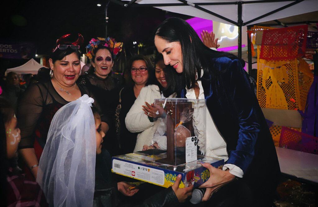 Saldo blanco en panteones de Álvaro Obregón tras festividades de Día de Muertos. Foto: Especial