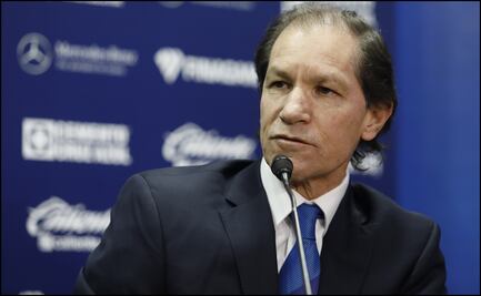 Directiva de Cruz Azul respalda decisiones de Juan Reynoso frente a Toluca