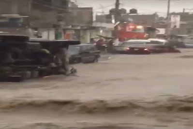 Lluvias dejan dos muertos en Chimalhuacán