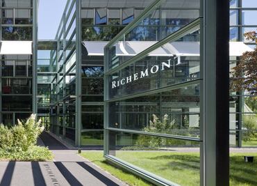 Richemont afronta retos con renovación generacional de su cúpula
