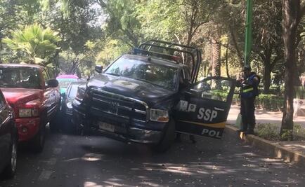 Choque de Audi contra patrulla en Polanco deja 2 policías heridos