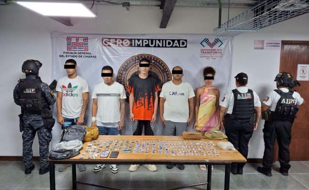 A los detenidos se les aseguraron armas,  vehículos y droga. Foto: Especial.