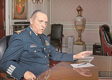 PRI pide que se pague con dinero público defensa de Cienfuegos en EU