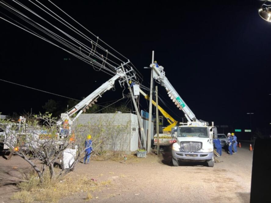 La CFE indicó que es seguro conectar aparatos como hornos de microondas, televisores, lavadoras, licuadoras o aires acondicionados una vez restablecido el suministro. Foto: CFE