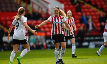 Jugadora del Sheffield United es suspendida por actos racistas 