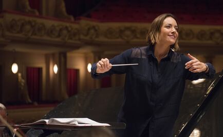 Alondra de la Parra hace historia al dirigir "The Winter's tale"