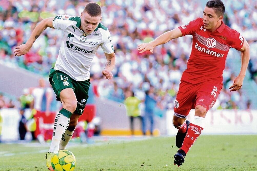 Santos jugará en “desve nta ja” la serie de cuartos de final contra Diablos, debido a la expulsión y posterior suspensión de dos de sus titulares. (OSCAR WONG. AP)