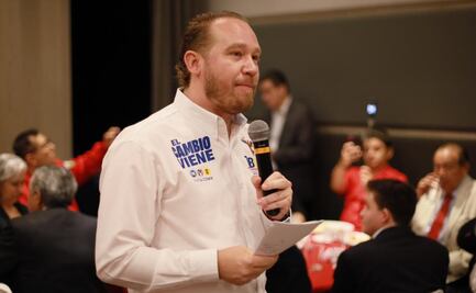 Santiago Taboada firma compromiso por la educación; promete instalaciones de calidad y dignificar la labor docente