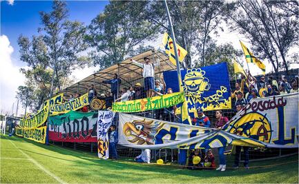 Barras del América invaden entrenamiento previo al Clásico Capitalino